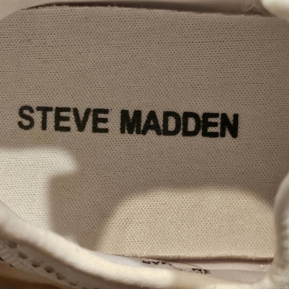 Steve Madden Maxima Rhinestone-Trim Sneakers Wmns 4 - Picture 6 of 7